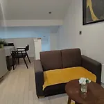 Victoria Street Apartment Sleeps 2