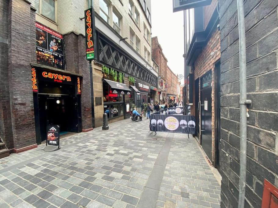 Victoria Street Sleeps 2 * Liverpool