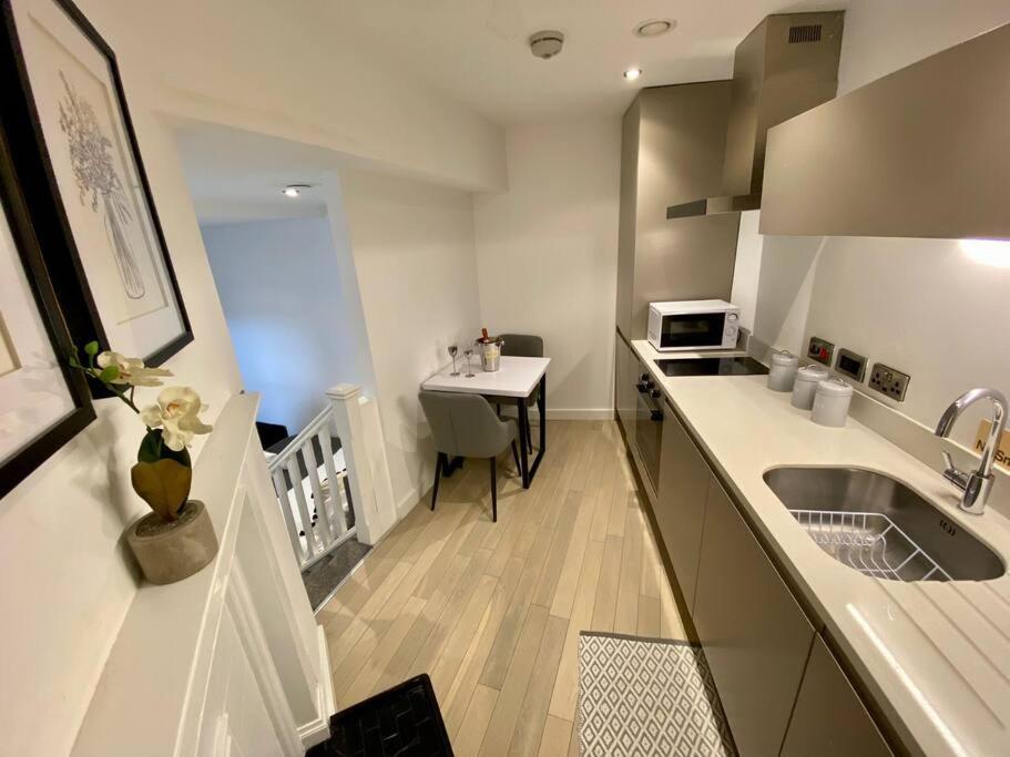 Apartment Victoria Street Sleeps 2 Liverpool
