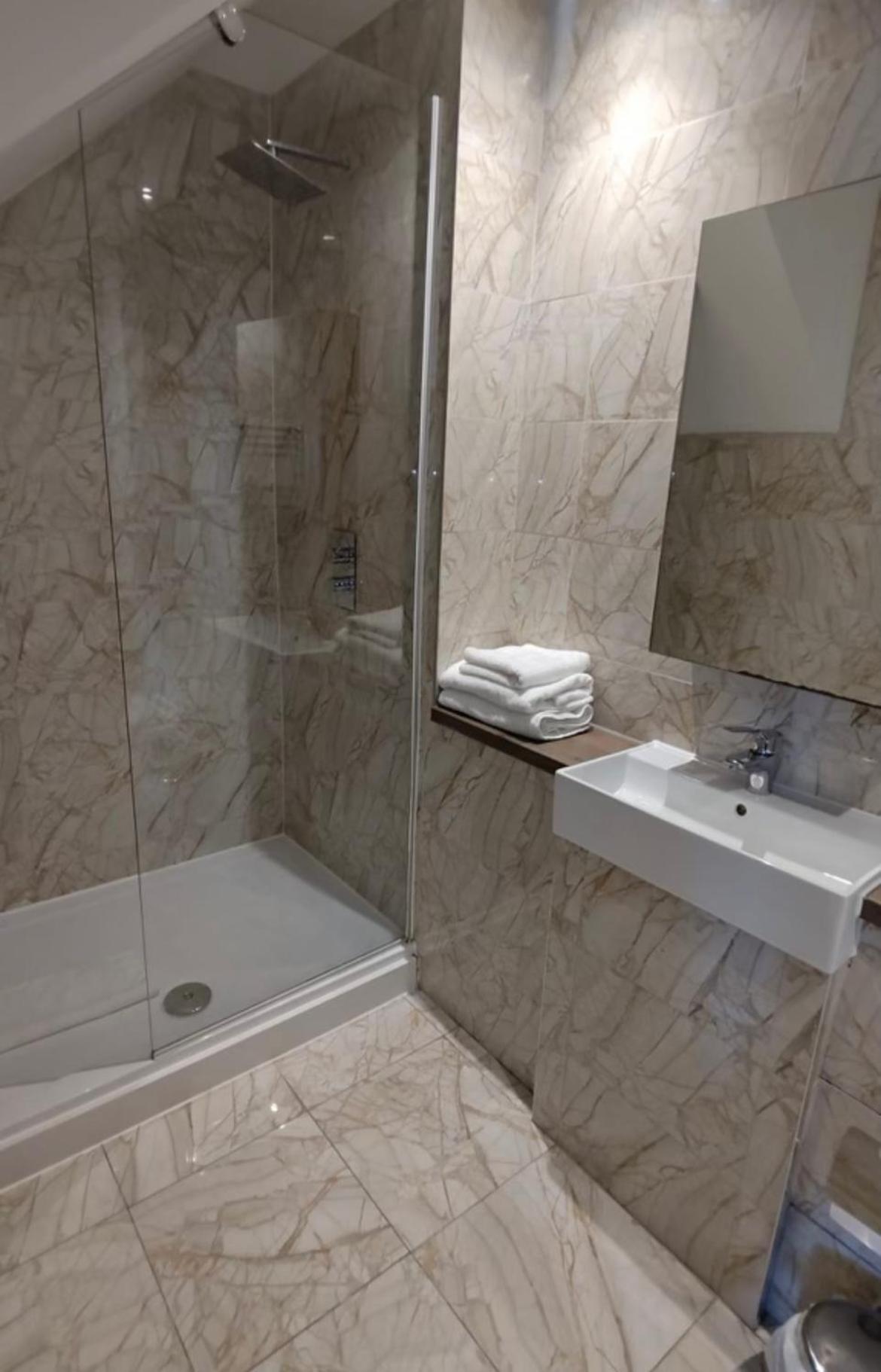 Victoria Street Sleeps 2 * Liverpool